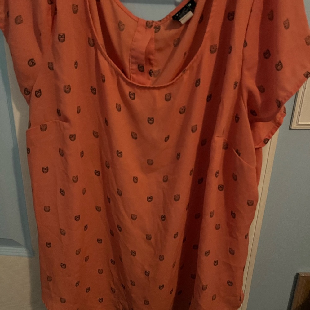 COPY - Size 2 torrid owl shirt